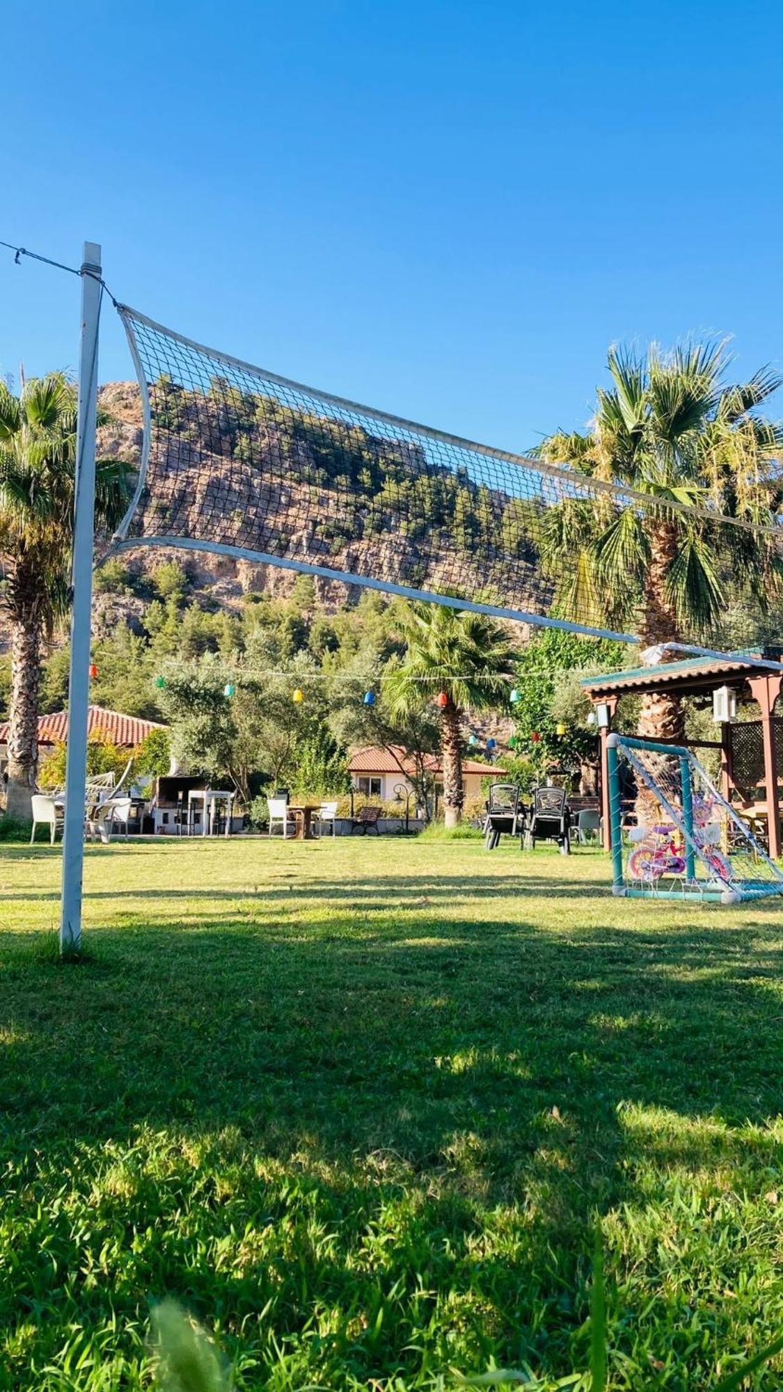 Bybassios Orhaniye Orhaniye  Buitenkant foto